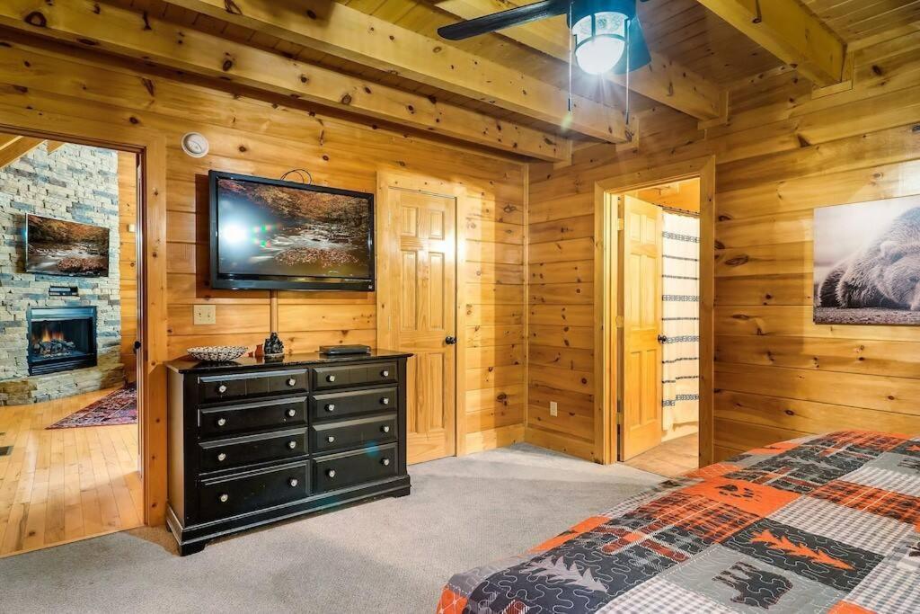 Cabin-N-Smokys! Indoor Resort Pool Views Hot Tub Game Room Сев'єрвілл Екстер'єр фото