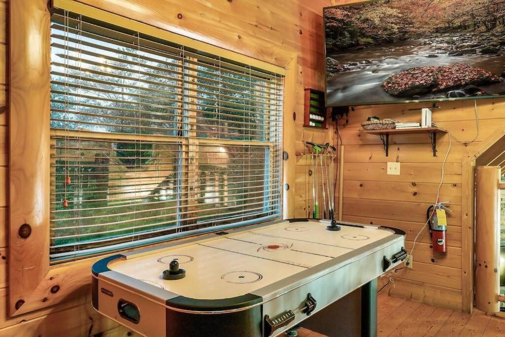 Cabin-N-Smokys! Indoor Resort Pool Views Hot Tub Game Room Сев'єрвілл Екстер'єр фото